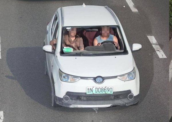 富邦速配 不系安全带、闯红灯、违停……德州交警最新曝光！